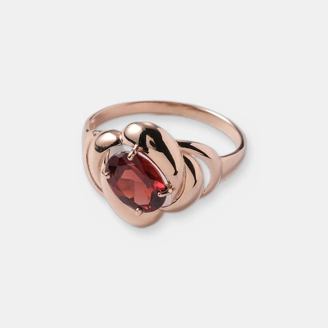 Серебряное кольцо с гранатом